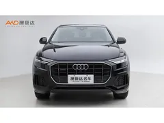 2021 Audi Q8 45 TFSI Luxury, чёрный — фото 2