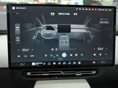 2024 Xpeng P7+ Ultra Long Range Max — фото 13