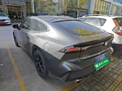 2022 Changan UNI-V 1.5T Premium — фото 5