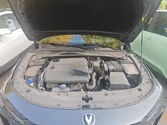 2022 Changan UNI-V 1.5T Premium — фото 20