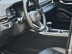 2022 Geely Emgrand 4th Gen 1.5L CVT Premium — фото 3