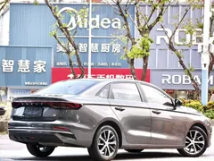 2022 Geely Emgrand 4th Gen 1.5L CVT Premium — фото 8