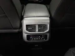 2023 Volkswagen Talagon 380TSI 4WD Luxury Pro 6, синий — фото 24