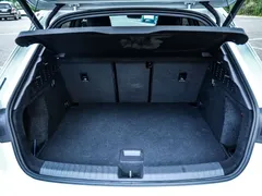2022 Audi A3 Sportback 35 TFSI Fashion Sport, белый — фото 17