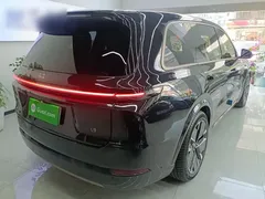 2025 Li Auto L9 Smart Refresh, чёрный — фото 7