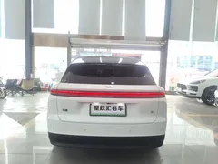 2025 Li Auto i6 4WD Standard, белый — фото 3