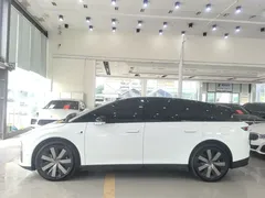 2025 Li Auto i6 4WD Standard, белый — фото 7