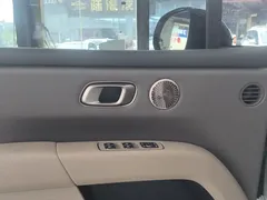 2025 Li Auto i6 4WD Standard, белый — фото 11