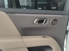 2025 Li Auto i6 4WD Standard, белый — фото 13