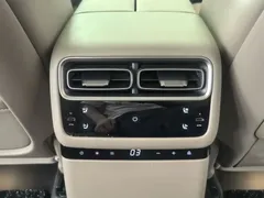 2025 Li Auto i6 4WD Standard, белый — фото 15