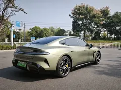 2024 Xiaomi SU7 RWD Long Range Advanced ADAS Pro, зелёный — фото 11