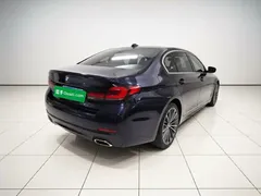 2023 BMW 5 Series 530Li Leading M Sport Package, чёрный — фото 4