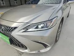 2022 Lexus ES 200 Excellence — фото 24