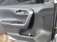 2021 Toyota RAV4 2.5L Hybrid E-CVT 4WD Elite Plus, белый — фото 7