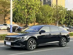 2022 Volkswagen Passat 330TSI Premium, чёрный — фото 1