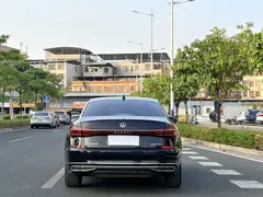 2022 Volkswagen Passat 330TSI Premium, чёрный — фото 9