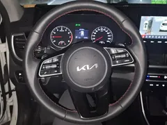 2021 Kia Seltos 1.5L CVT, белый — фото 15