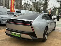 2025 Xpeng P7 702 Long Range Ultra — фото 9