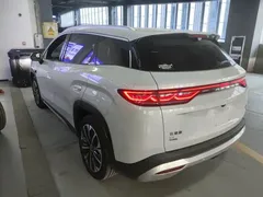 2026 BYD Song Ultra EV 710km Excellence, белый — фото 4