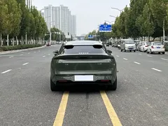 2025 Zeekr 007 GT Long Range RWD Smart Driving 100kWh, зелёный — фото 8