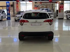 2022 Honda Vezel 1.5L CVT Pioneer, белый — фото 8