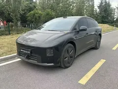 2025 Li Auto i6 2WD Standard, чёрный — фото 1