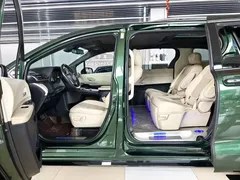 2021 Toyota Sienna 2.5L Hybrid Ultimate, зелёный — фото 5