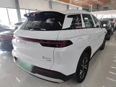 2025 BYD Song Pro 2nd Gen Smart Driving DM-i PHEV 75km Leading, белый — фото 7