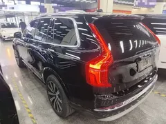 2022 Volvo XC90 7-seat, чёрный — фото 5