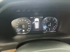 2022 Volvo XC90 7-seat, чёрный — фото 12