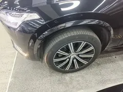 2022 Volvo XC90 7-seat, чёрный — фото 23