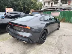 2022 Changan UNI-V 1.5T — фото 7