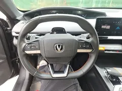 2022 Changan UNI-V 1.5T — фото 11
