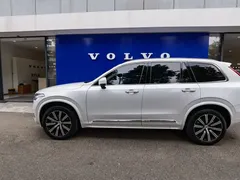 2023 Volvo XC90 B5 Luxury 7, белый — фото 5