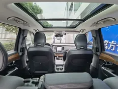 2023 Volvo XC90 B5 Luxury 7, белый — фото 10