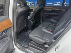 2023 Volvo XC90 B5 Luxury 7, белый — фото 13