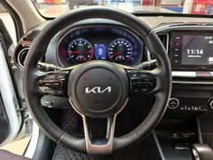 2021 Kia Yipao 1.4L CVT Sunroof, белый — фото 13