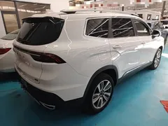 2022 Geely Okavango 1.8TD DCT Luxury 7-seat, белый — фото 7