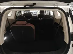 2022 Geely Okavango 1.8TD DCT Luxury 7-seat, белый — фото 19