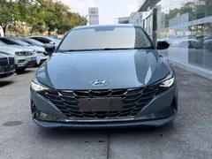 2021 Hyundai Elantra 1.5L CVT LUX Premium — фото 3