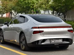 2024 Xpeng P7 P7i 550 Pro — фото 3