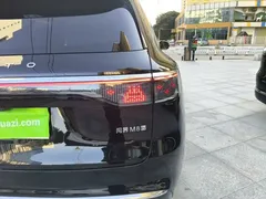2025 Aito M8 EV Ultra 6-seat 4WD 192-line LiDAR, чёрный — фото 8