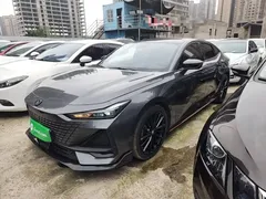 2022 Changan UNI-V 1.5T Sport — фото 1