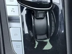 2023 Hyundai Elantra 1.5L CVT LUX Premium, белый — фото 9