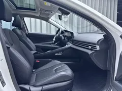 2023 Hyundai Elantra 1.5L CVT LUX Premium, белый — фото 17