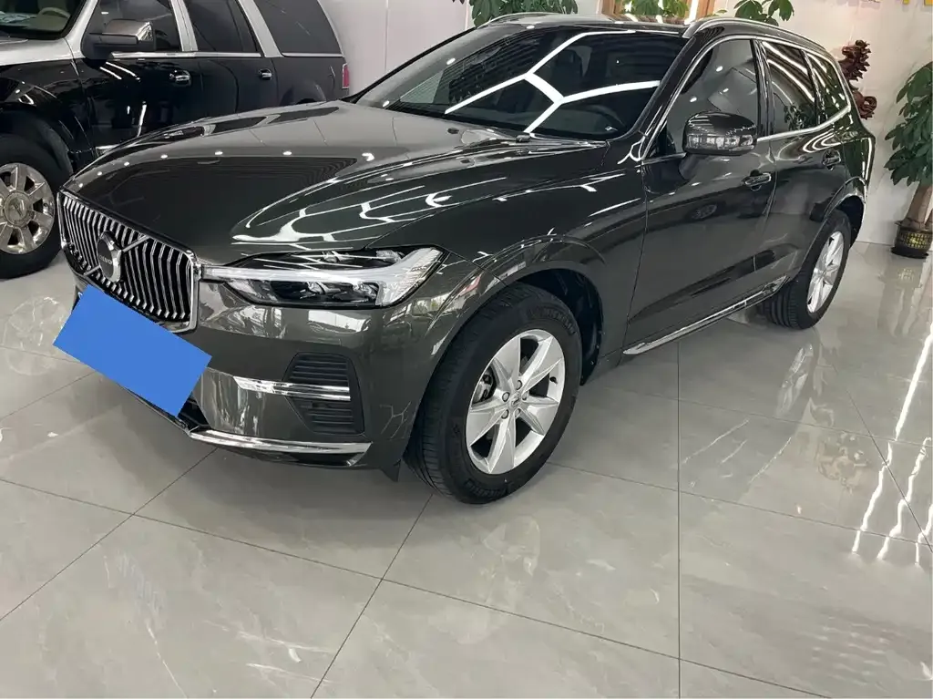 2022 Volvo XC60 4WD Zhiyi Luxury