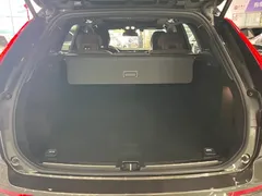 2022 Volvo XC60 4WD Zhiyi Luxury — фото 12