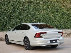 2021 Volvo S90 — фото 4