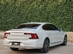 2021 Volvo S90 — фото 6