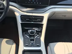 2021 BYD Song PLUS DM-i PHEV 110km Flagship, белый — фото 15